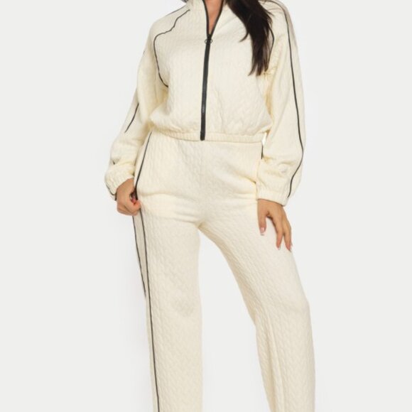 Cream Matching Set - Picture 2 of 6